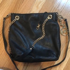 Michael kors cross body
